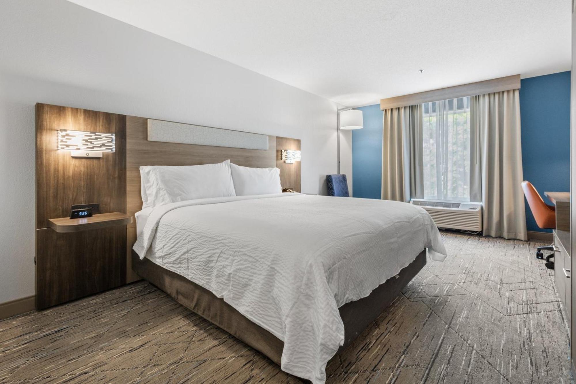 Holiday Inn Express Hotel & Suites Starkville, An Ihg Hotel Eksteriør bilde