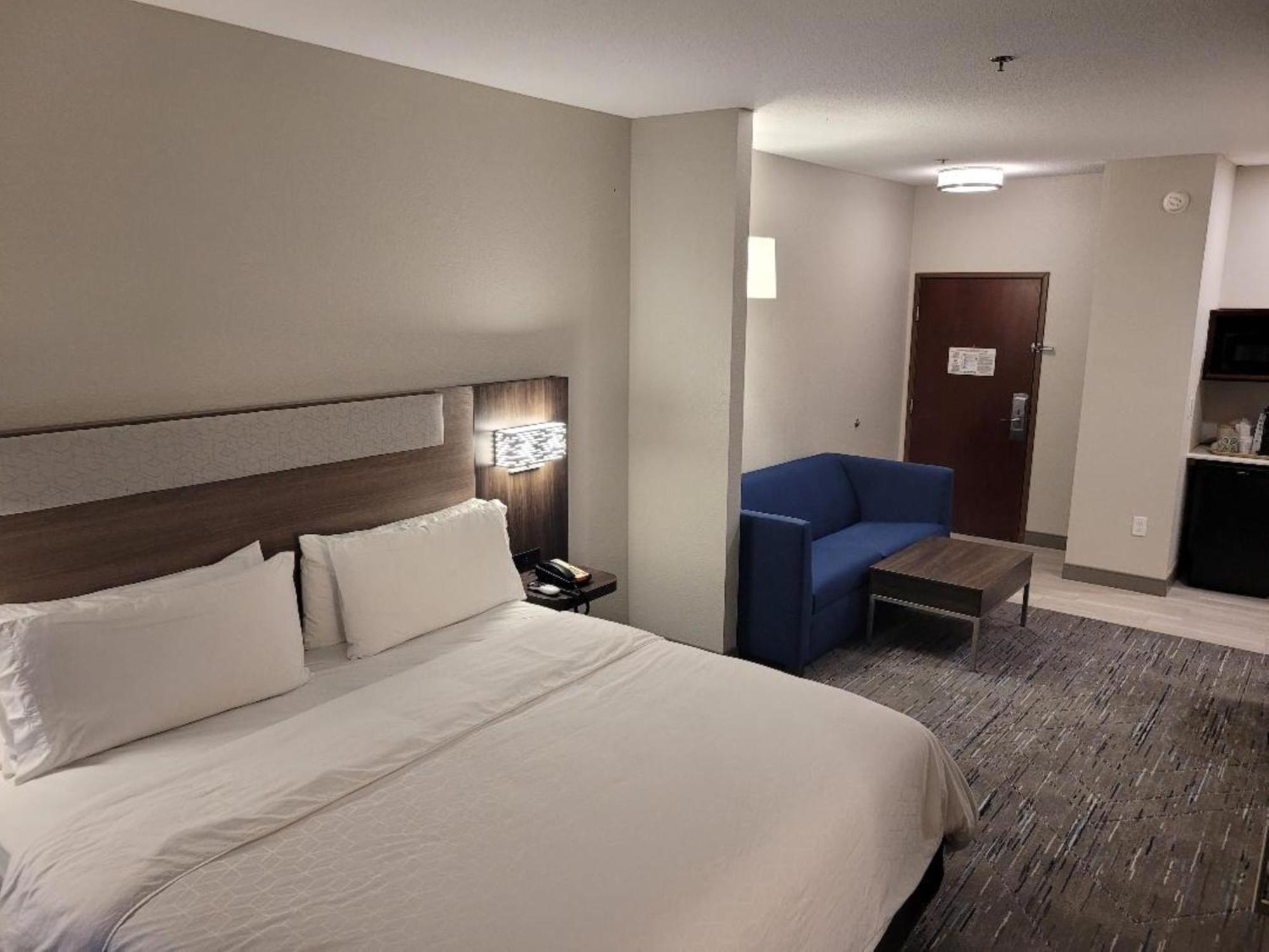 Holiday Inn Express Hotel & Suites Starkville, An Ihg Hotel Eksteriør bilde